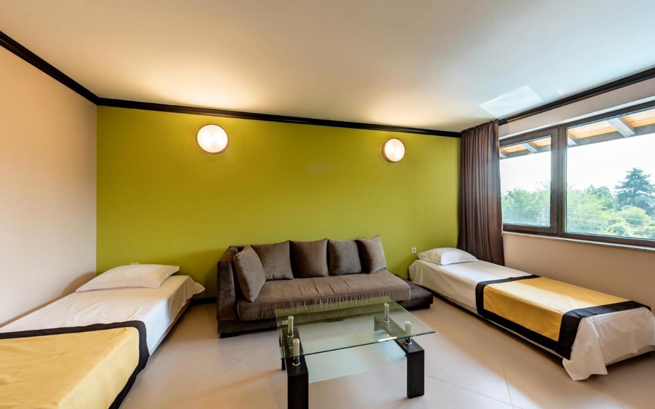Family Hotel Bunara Brestnik Εξωτερικό φωτογραφία