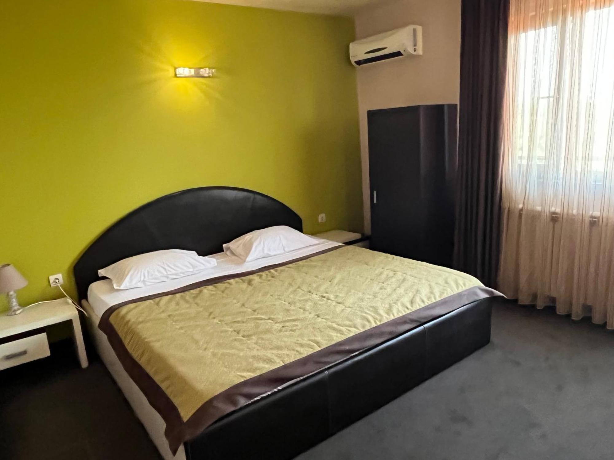 Family Hotel Bunara Brestnik Εξωτερικό φωτογραφία
